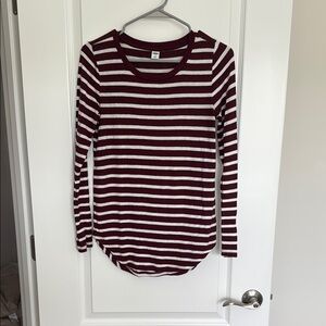 Old Navy Red Fitted Long Sleeve Tee